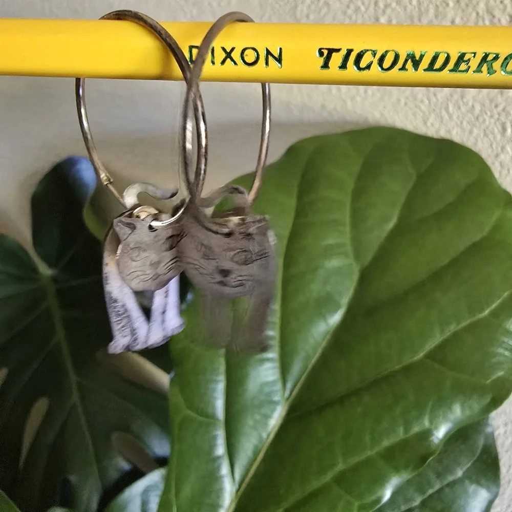 Esterling Silver Dangle Cat Earrings‎
